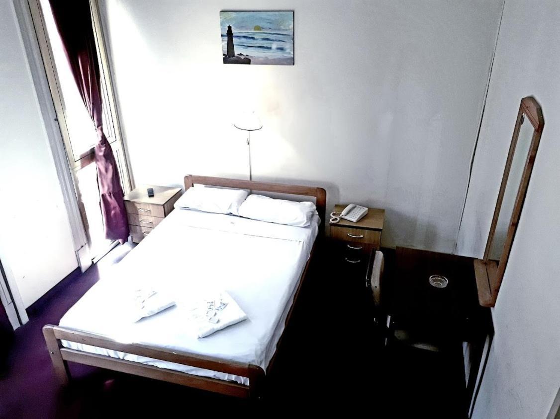 Hotel Ba Central - Buenos Aires — Photos 1